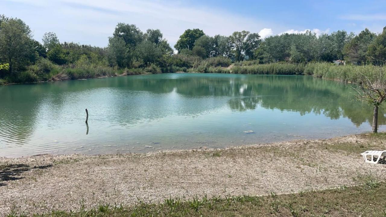 Campingplatz Mobilhome 228 Proche Du , Tv , Clim Ect 4 Etoiles La Roque-d'Antheron