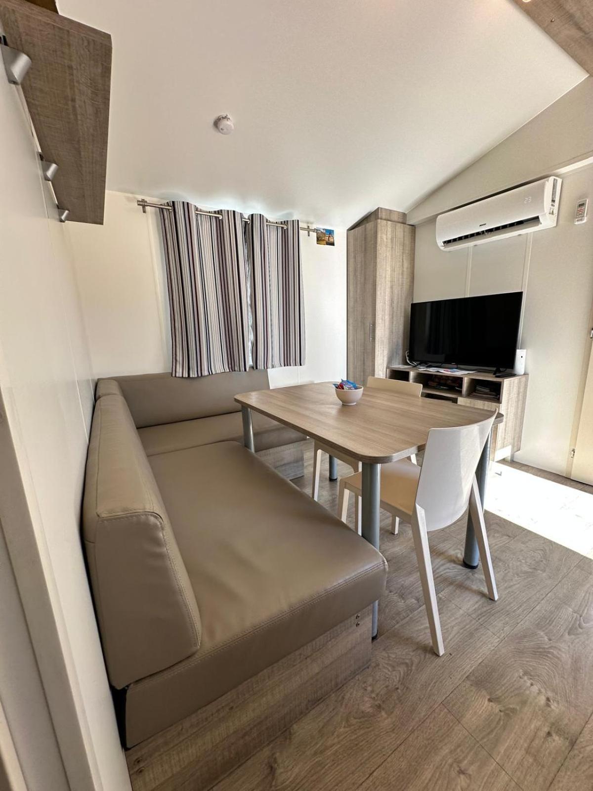 Campingplatz Mobilhome 228 Proche Du , Tv , Clim Ect 4 Etoiles